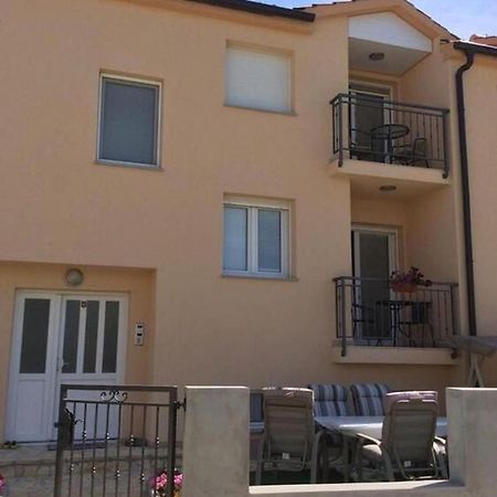 Apartments Lipovica Sukosan Exterior photo